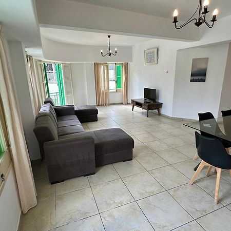 Private Room In Shared Flat Нікосія Екстер'єр фото