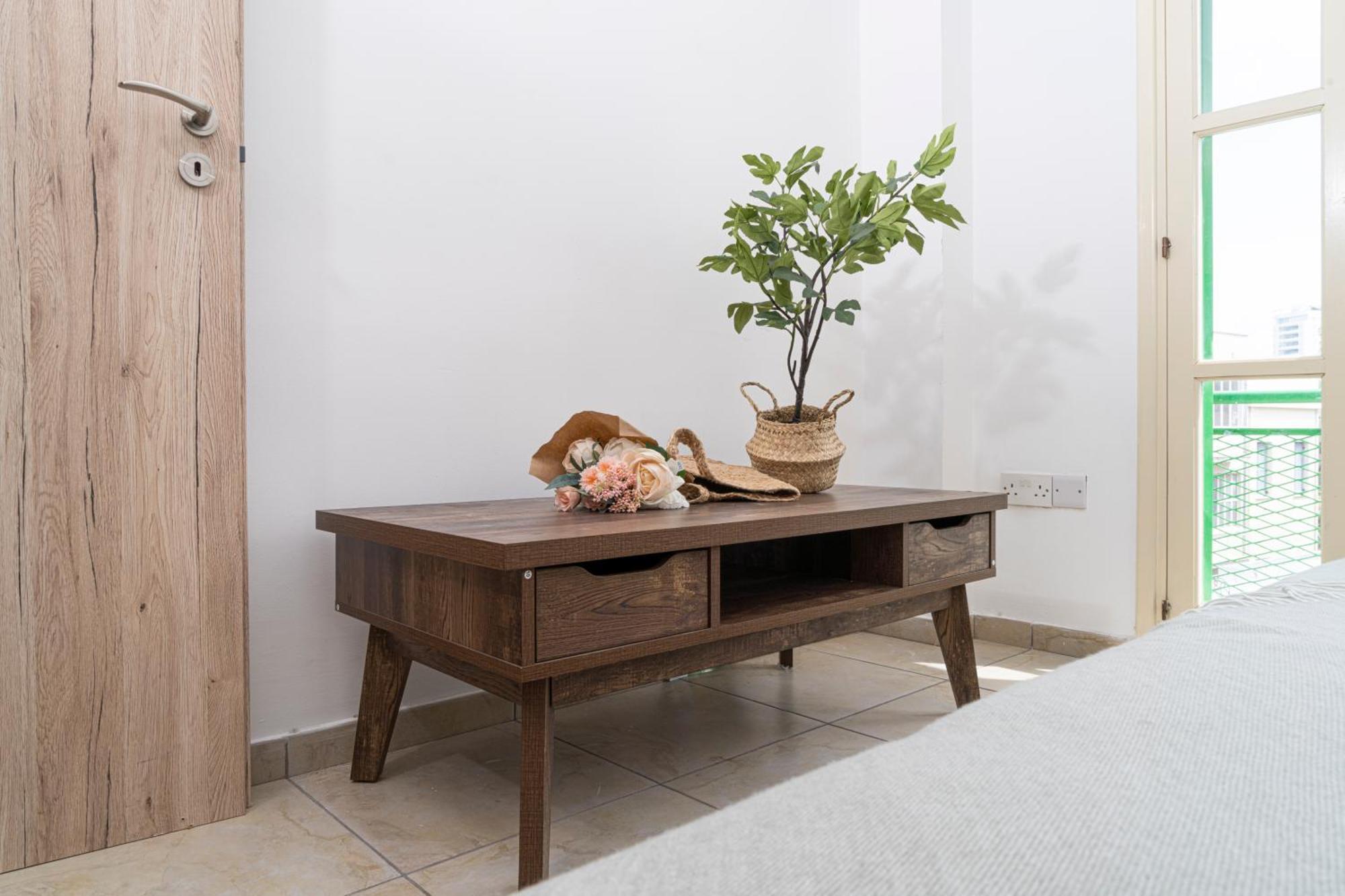 Private Room In Shared Flat Нікосія Екстер'єр фото