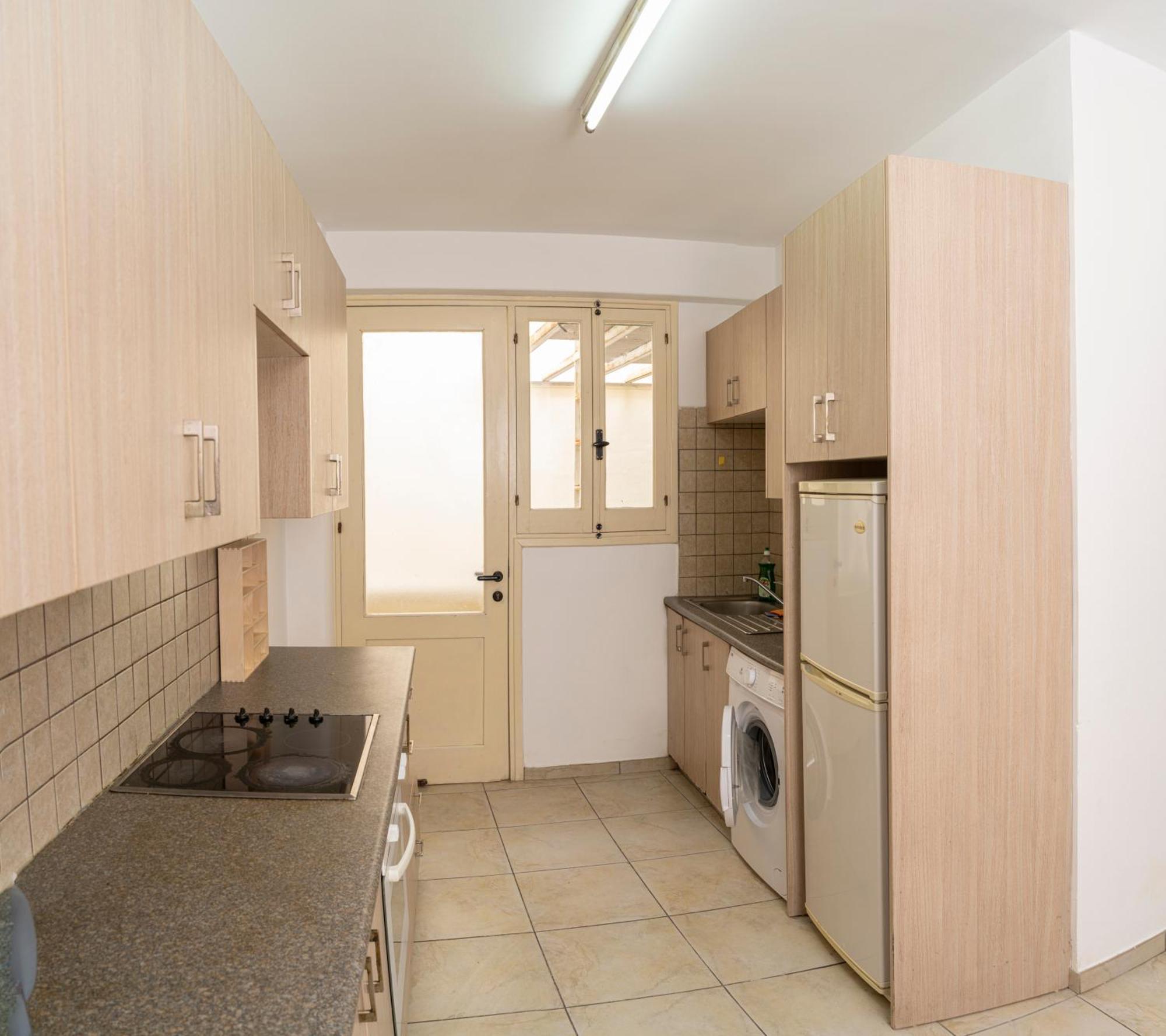 Private Room In Shared Flat Нікосія Екстер'єр фото