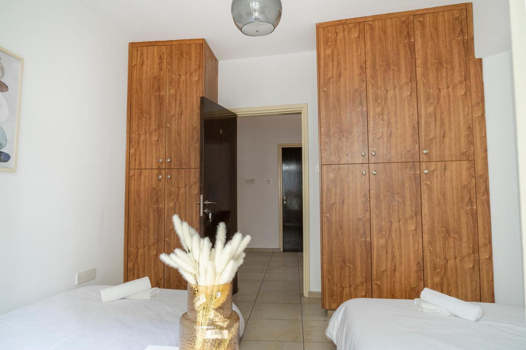 Private Room In Shared Flat Нікосія Екстер'єр фото